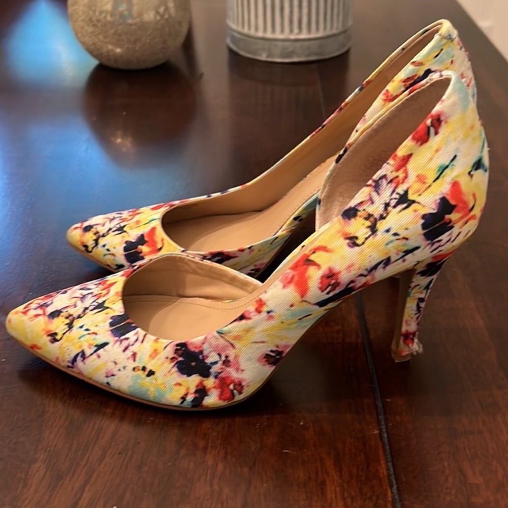 Vince Camuto Heels